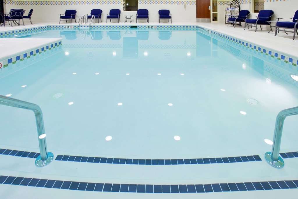 Holiday Inn Express & Suites Wilmington-Newark | 1201 Christiana Rd, Newark, DE 19713, USA | Phone: (302) 737-2700