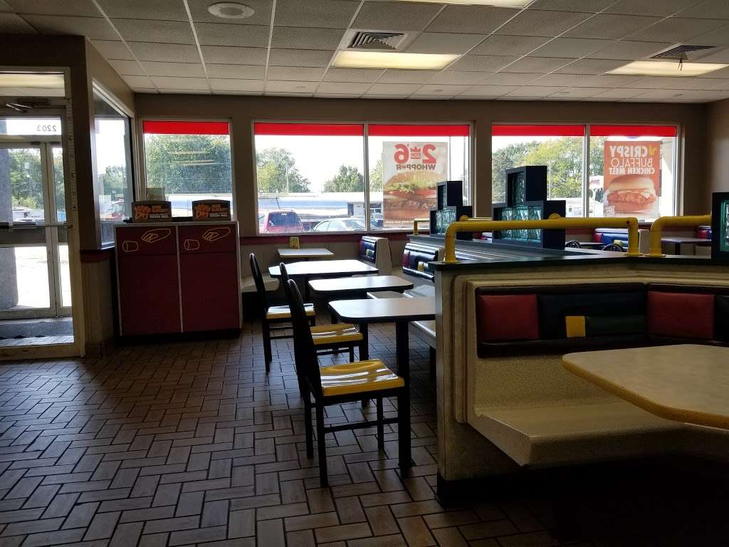 Burger King | 2203 Ripley St, Lake Station, IN 46405, USA | Phone: (219) 962-3046