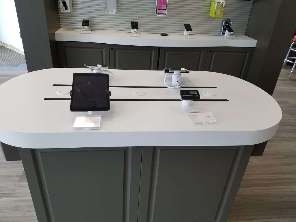 Verizon Authorized Retailer / RW - Glassboro, Nj | 1050 Delsea Dr, Glassboro, NJ 08028, USA | Phone: (856) 956-3755