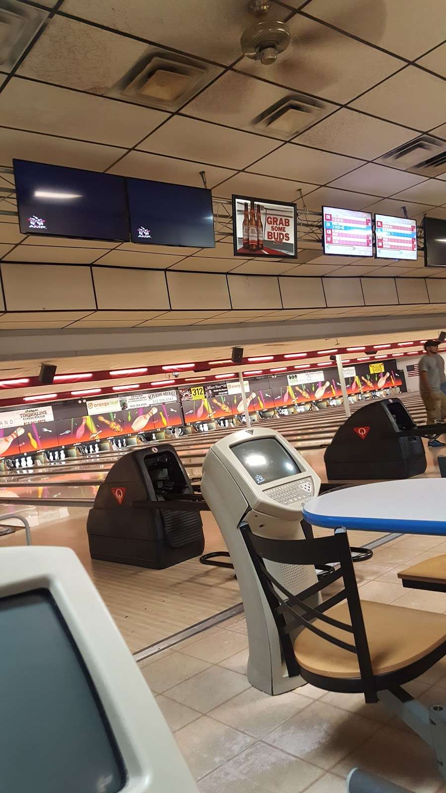 Columbus Bowling Center | 3010 State St, Columbus, IN 47201, USA | Phone: (812) 372-7857