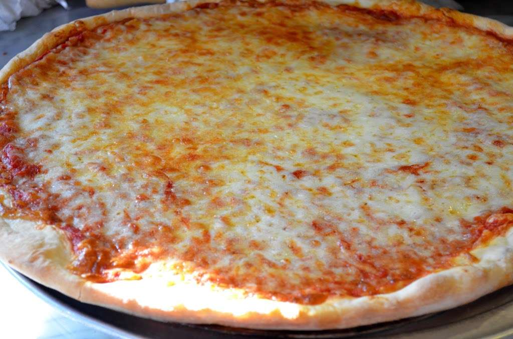 Mangia Mangia Pizza & Restaurant | 371 Candlewood Lake Rd, Brookfield, CT 06804, USA | Phone: (203) 775-2191