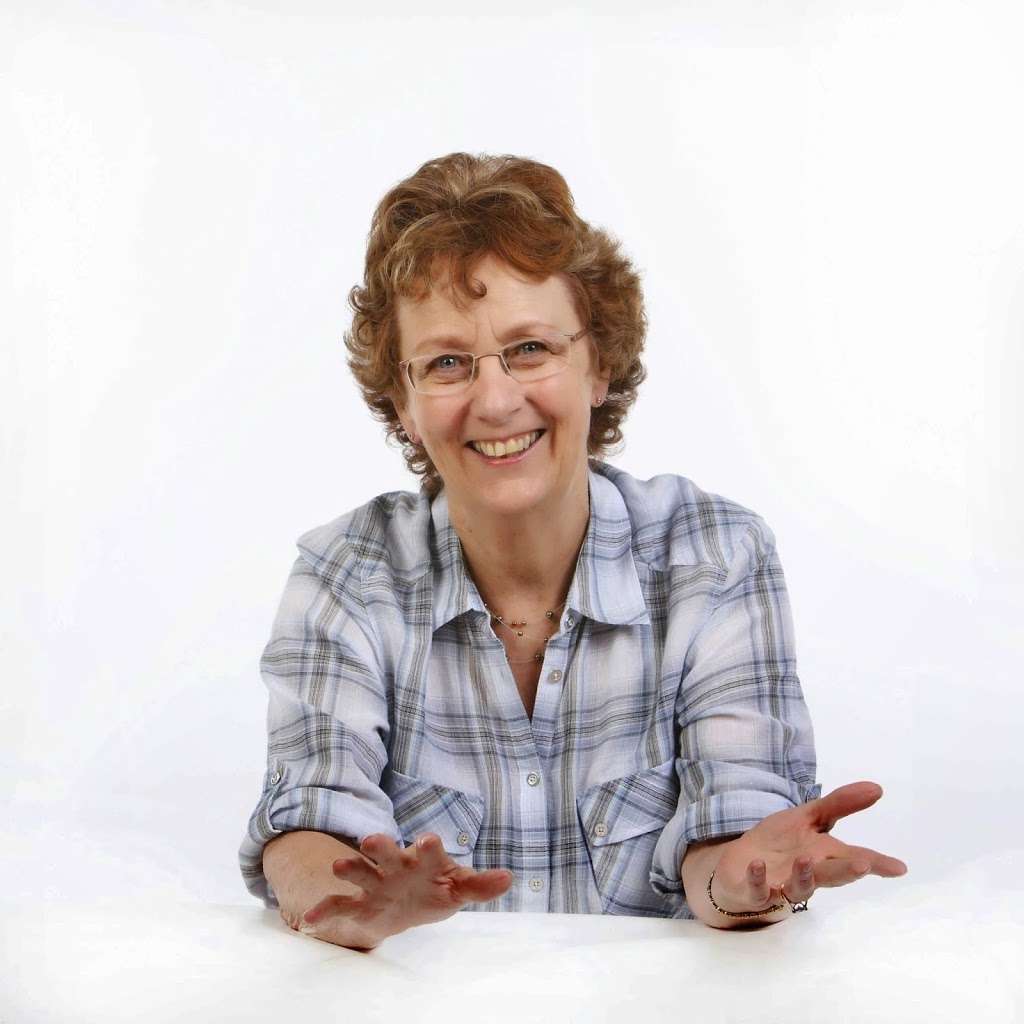 Marilyn Tuck Clinical Hypnotherapist | 3 Kerr Cl, Knebworth SG3 6AL, UK | Phone: 07962 811907