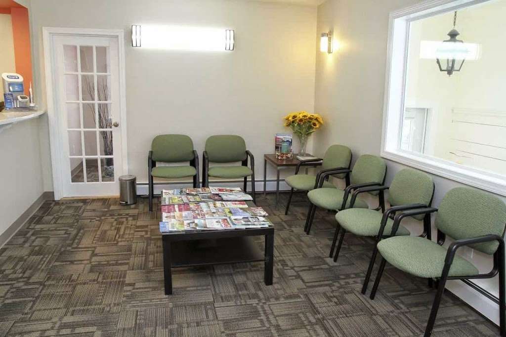 Redstone Dental Center | 70 Main St, Stoneham, MA 02180, USA | Phone: (781) 438-0345
