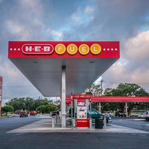 H-E-B Fuel | 13401 Interstate 10 E, Mont Belvieu, TX 77523, USA | Phone: (281) 576-3500