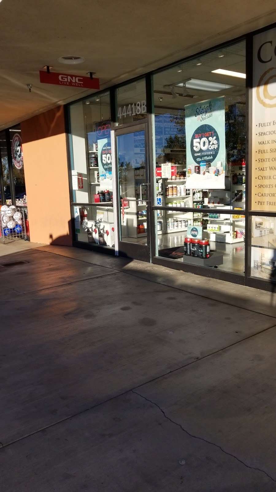 GNC | 44418 Valley Central Way, Lancaster, CA 93536 | Phone: (661) 723-0210