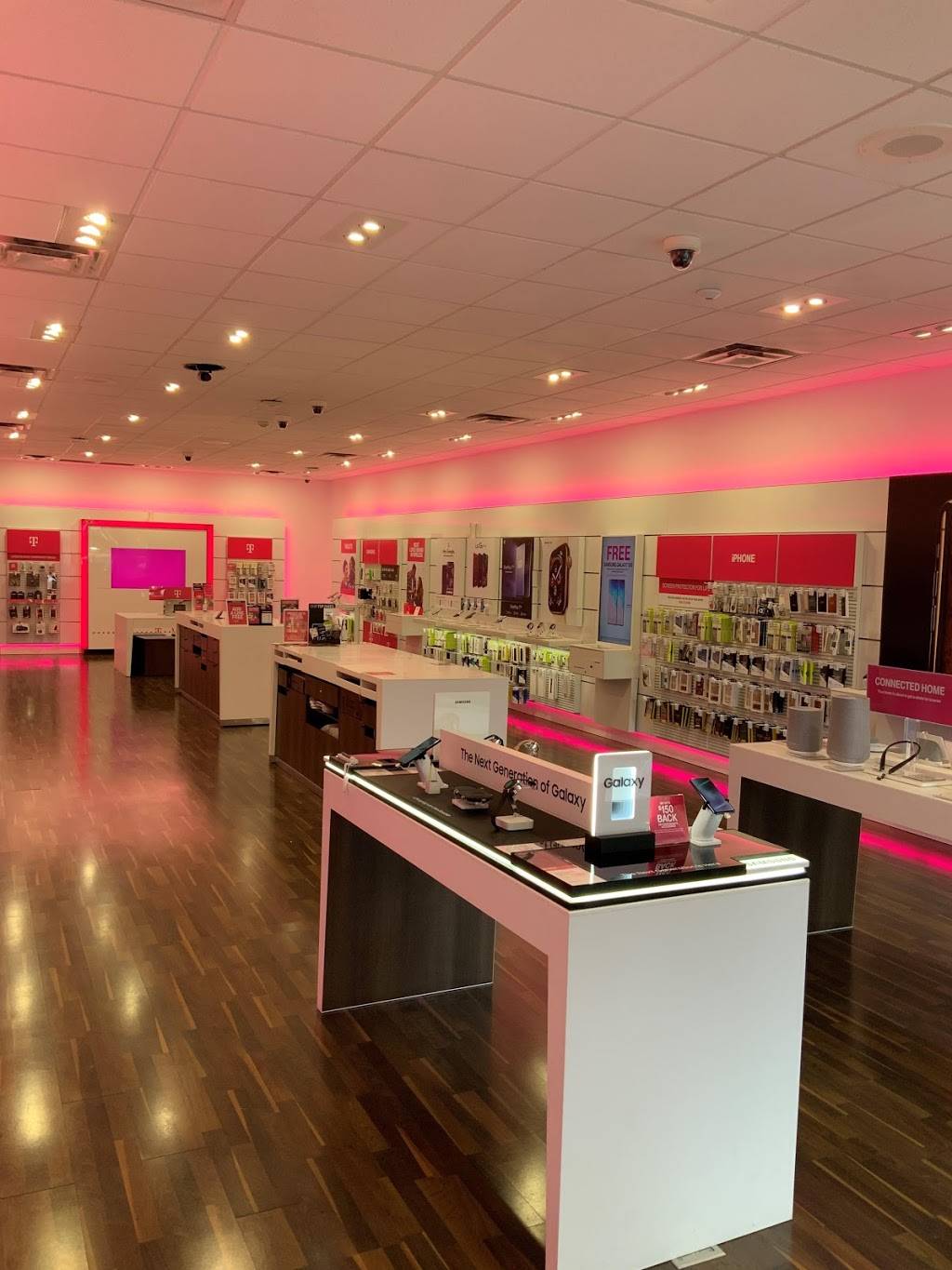 T-Mobile | 11302 South St, Cerritos, CA 90703, USA | Phone: (562) 402-7987