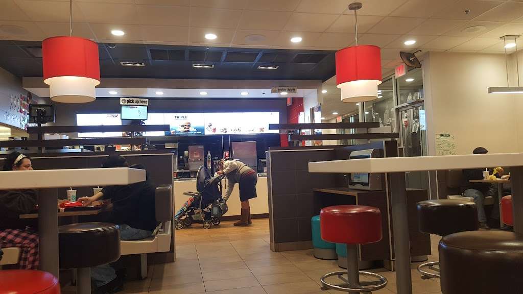 McDonalds | 180 Passaic St, Garfield, NJ 07026, USA | Phone: (973) 777-9720