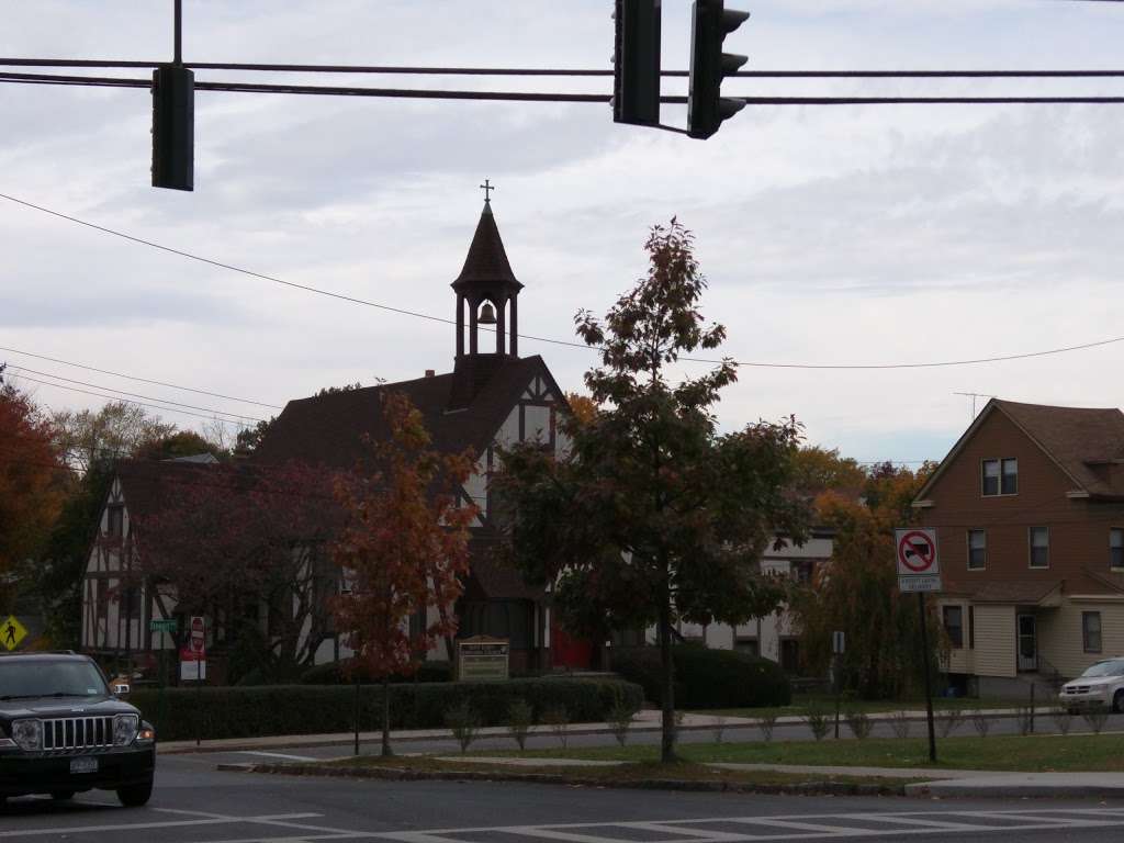 St Lukes Episcopal Church | 100 Stewart Ave, Eastchester, NY 10709, USA | Phone: (914) 961-3856