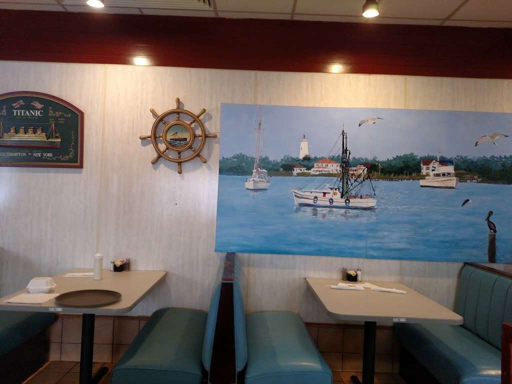 Captn Petes Seafood Restaurant | 5 Island Ford Rd, Maiden, NC 28650 | Phone: (828) 428-6080