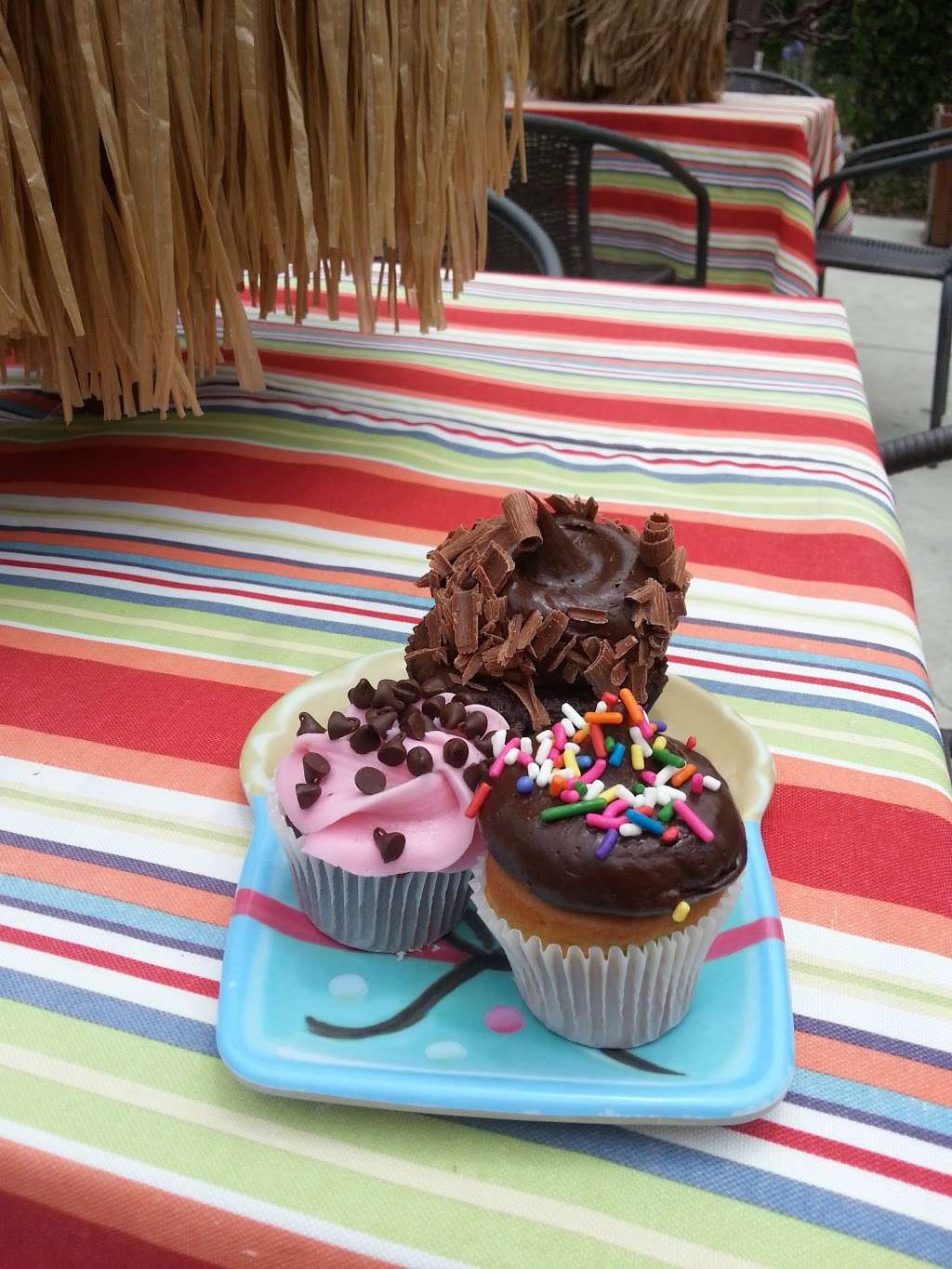 Missys Cupcake Creations | 3900 W Channel Islands Blvd, Oxnard, CA 93035, USA | Phone: (805) 382-4852