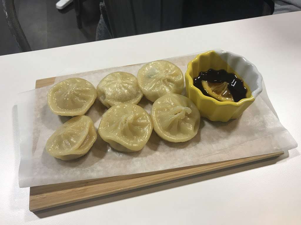 Lily and Liam | 250 S Van Brunt St, Englewood, NJ 07631, USA | Phone: (201) 567-5111