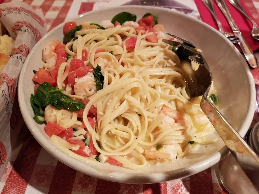 Buca di Beppo Italian Restaurant | 7111 W Ray Rd, Chandler, AZ 85226, USA | Phone: (480) 785-7272