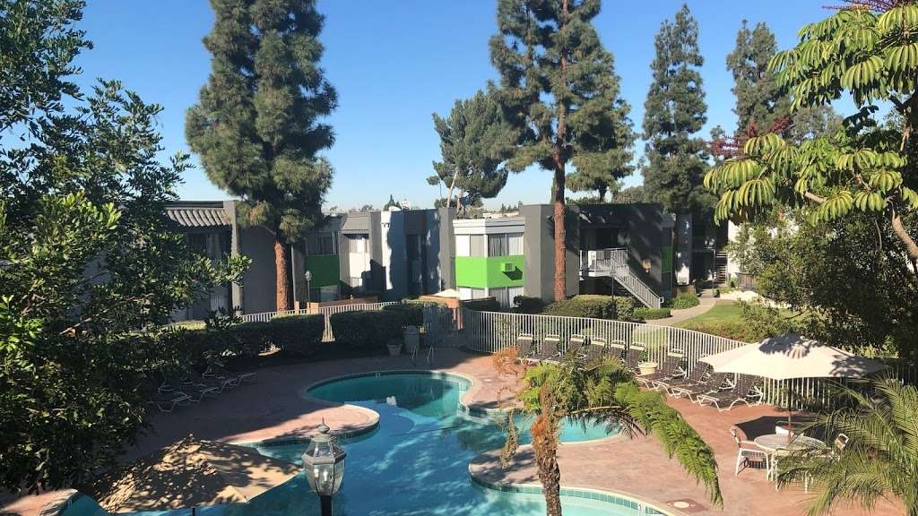 South Coast Racquet Club Apartments | 1101 W Stevens Ave, Santa Ana, CA 92707 | Phone: (855) 849-3284