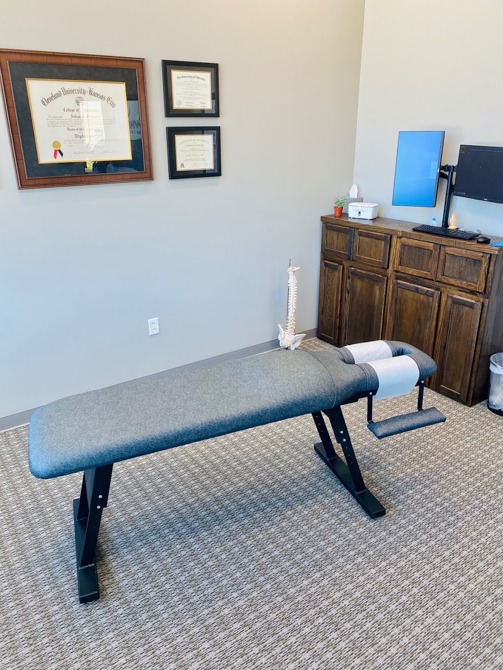 Whitmore Chiropractic | 12101 W 110th St Suite 200, Overland Park, KS 66210 | Phone: (913) 428-0525