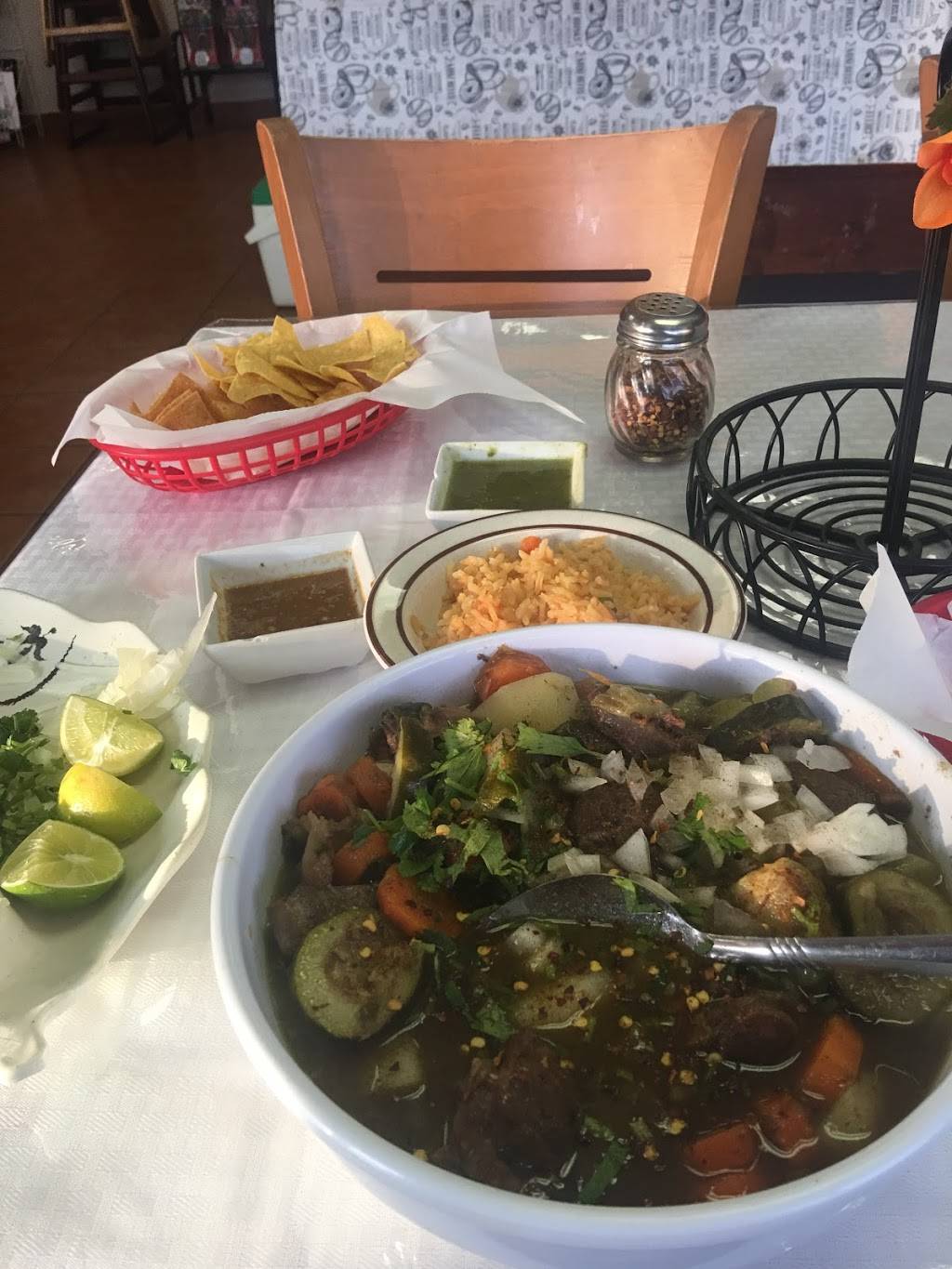 la carreta mexican restaurant | 1608 E Harry St, Wichita, KS 67211, USA | Phone: (316) 866-2752