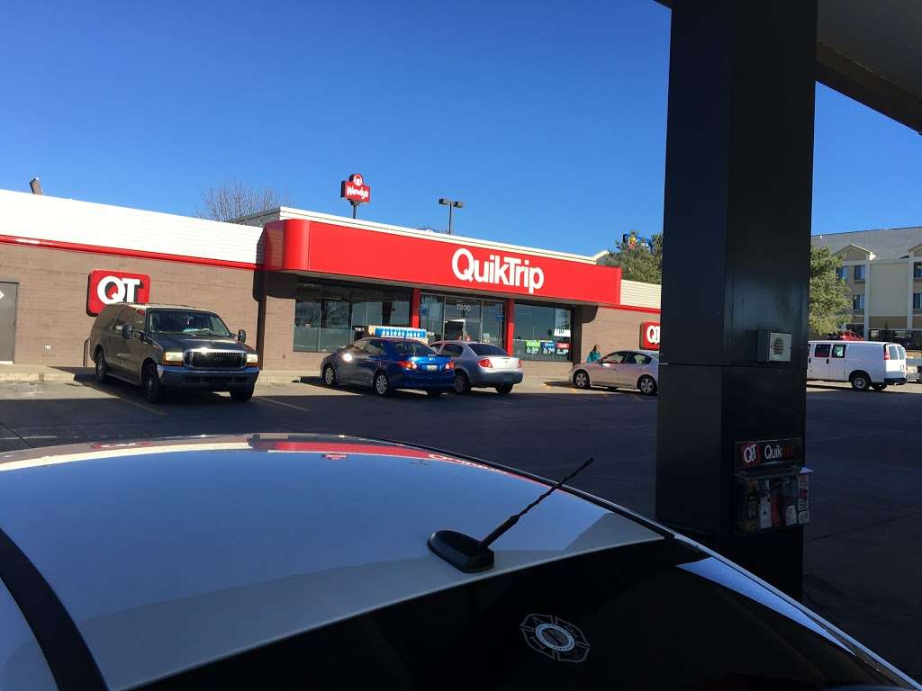 QuikTrip | 7100 NE Parvin Rd, Kansas City, MO 64117, USA | Phone: (816) 454-6363