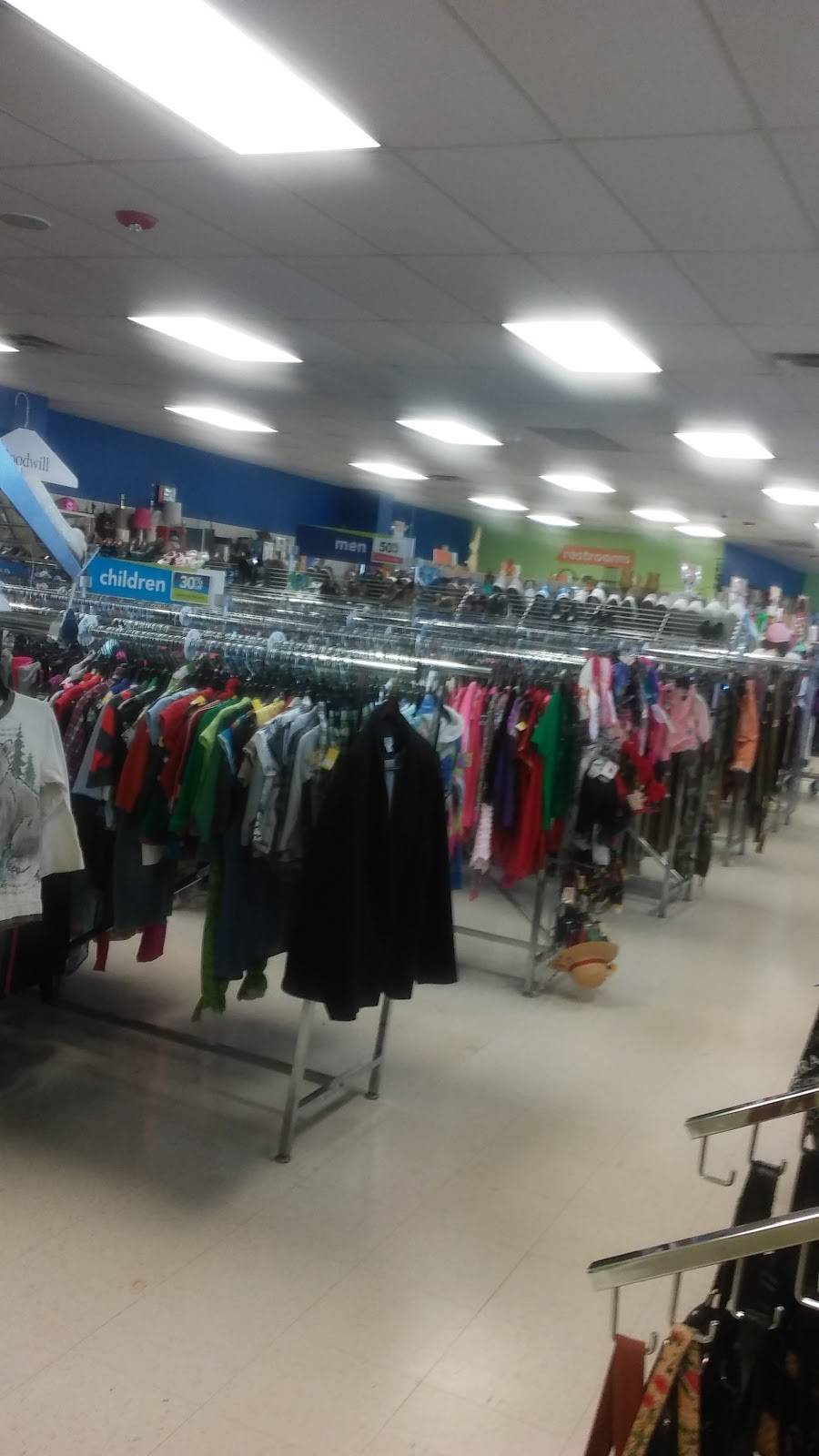 Goodwill Store - 810 Highlander Point Dr, Floyds Knobs, IN 47119