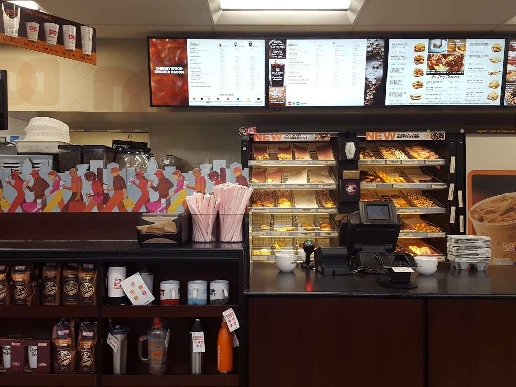 Dunkin Donuts | 1001 N Dupont Hwy, New Castle, DE 19720, USA | Phone: (302) 328-0136