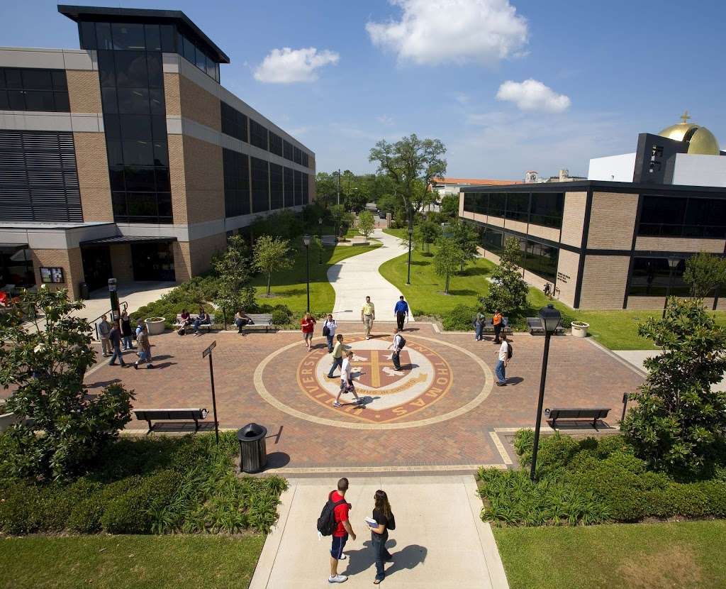 University of St. Thomas | 3800 Montrose Blvd, Houston, TX 77006, USA | Phone: (713) 522-7911