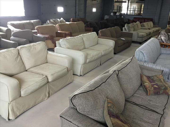 Barlows Furniture | 917 E Cemetery Ave, Chenoa, IL 61726, USA | Phone: (815) 945-1106