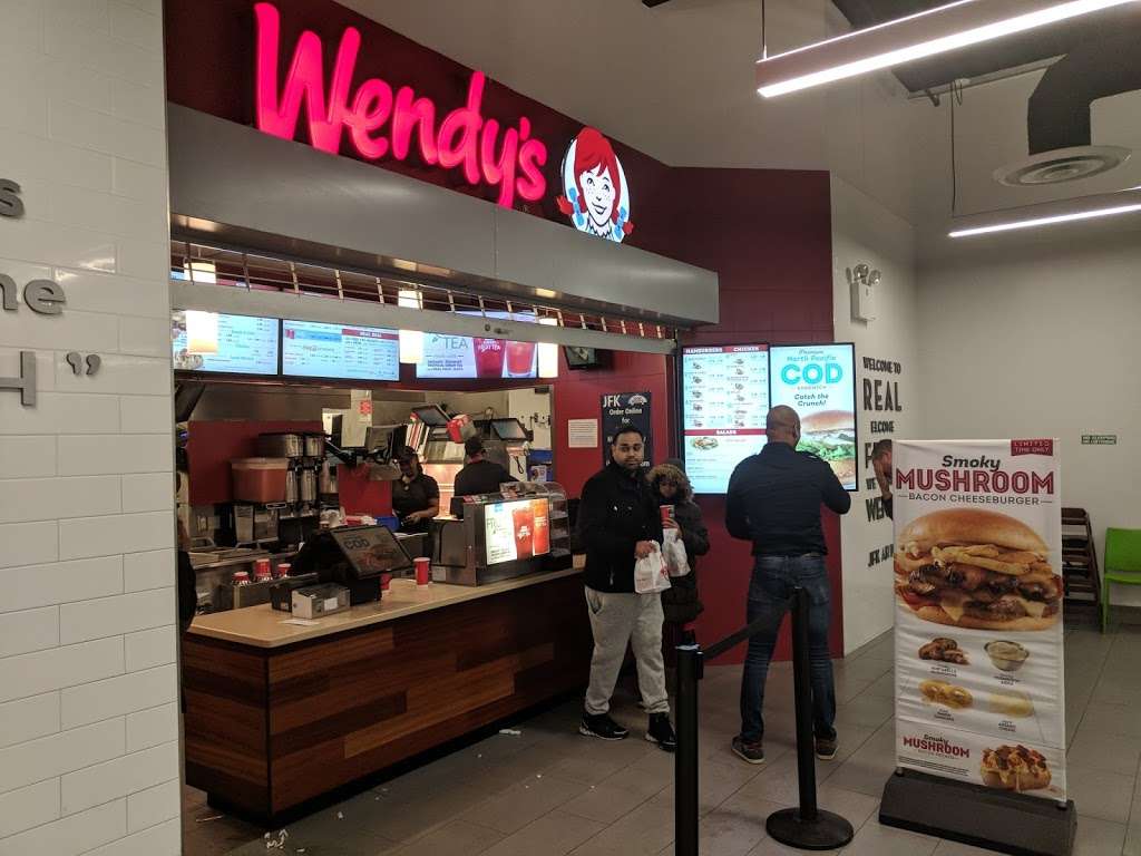 Wendys | 125 147th Ave Bldg 125, Jamaica, NY 11430, USA | Phone: (718) 553-6037