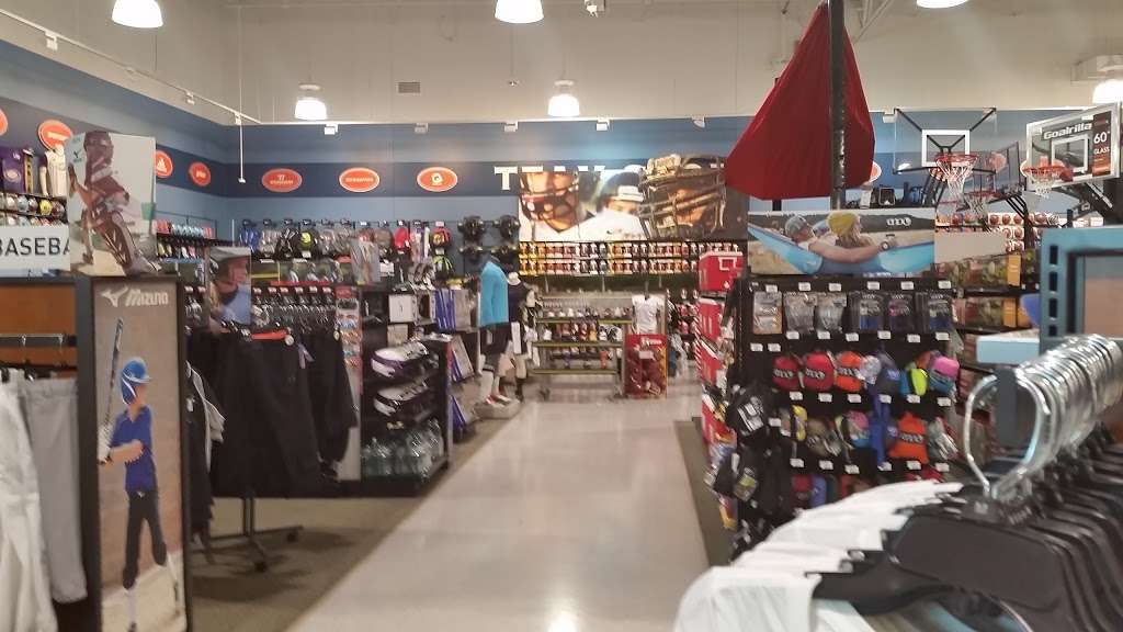 DICKS Sporting Goods | 1300 Posner Blvd, Davenport, FL 33837, USA | Phone: (863) 424-4444