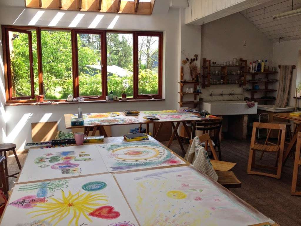 Tobias School Of Art & Therapy | Coombe Hill Rd, East Grinstead RH19 4LZ, UK | Phone: 01342 313655