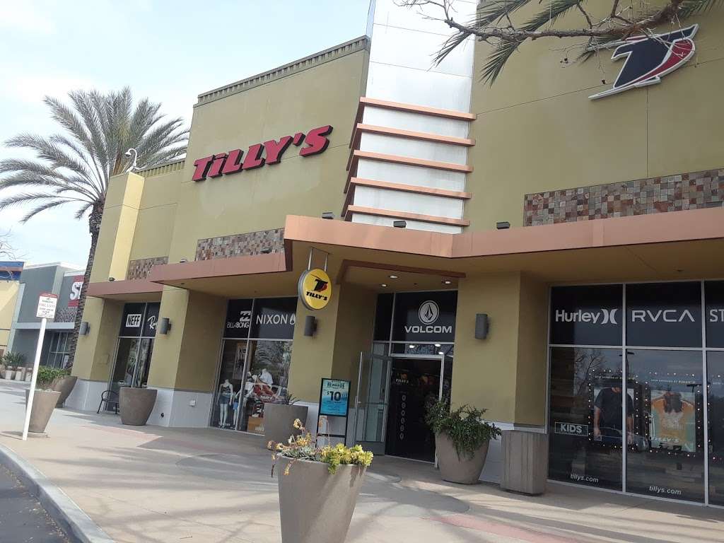 Tillys | 27562 Antonio Pkwy, Ladera Ranch, CA 92694, USA | Phone: (949) 347-8823