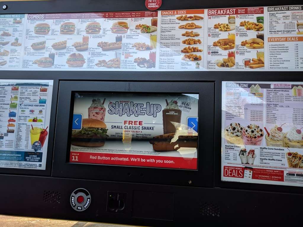 Sonic Drive-In | 14500 US-40, Kansas City, MO 64136, USA | Phone: (816) 350-3555