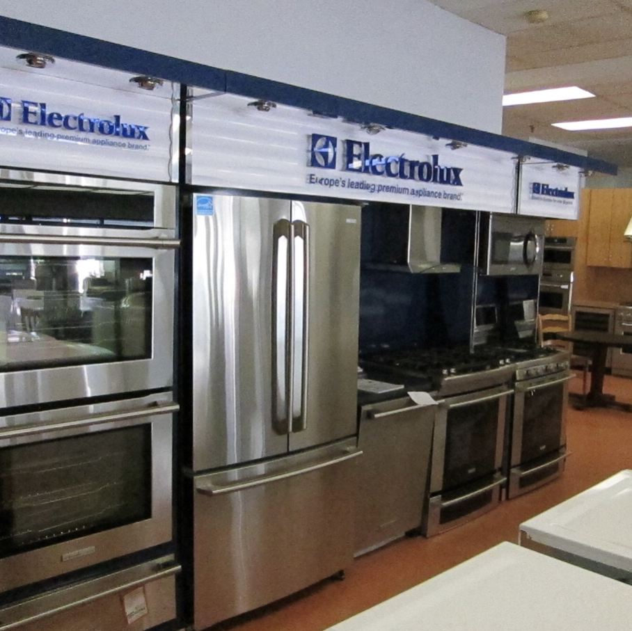 Electrolux Frigidaire appliance repair | 9830 Sagemoss Ln, Houston, TX 77089, USA | Phone: (832) 876-8338