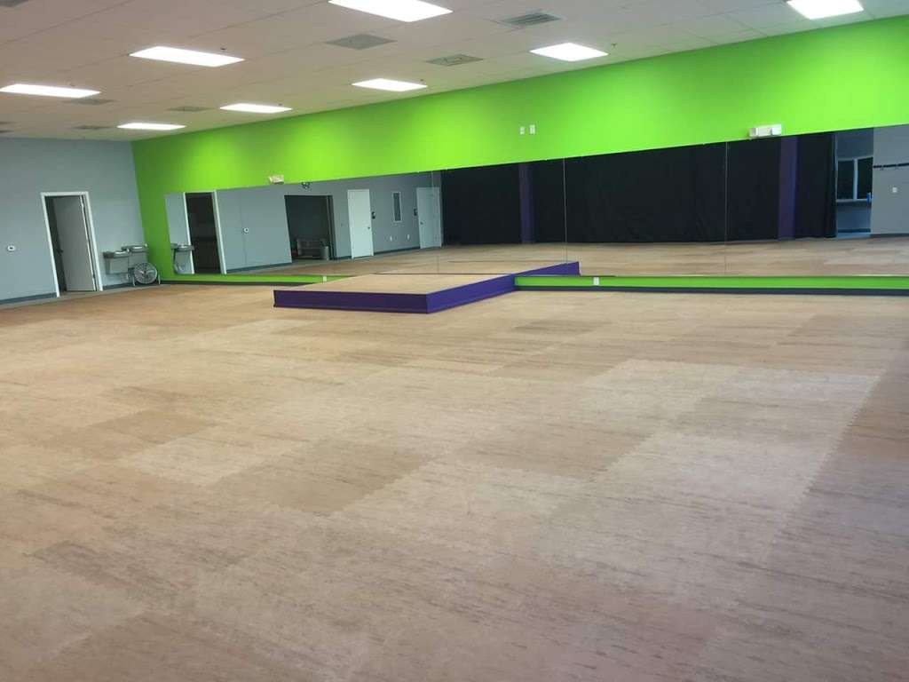 Studio Z Cardio Fitness Club | Shippensburg Commons Shopping Center, 238 S Fayette St, Shippensburg, PA 17257, USA | Phone: (717) 860-3159