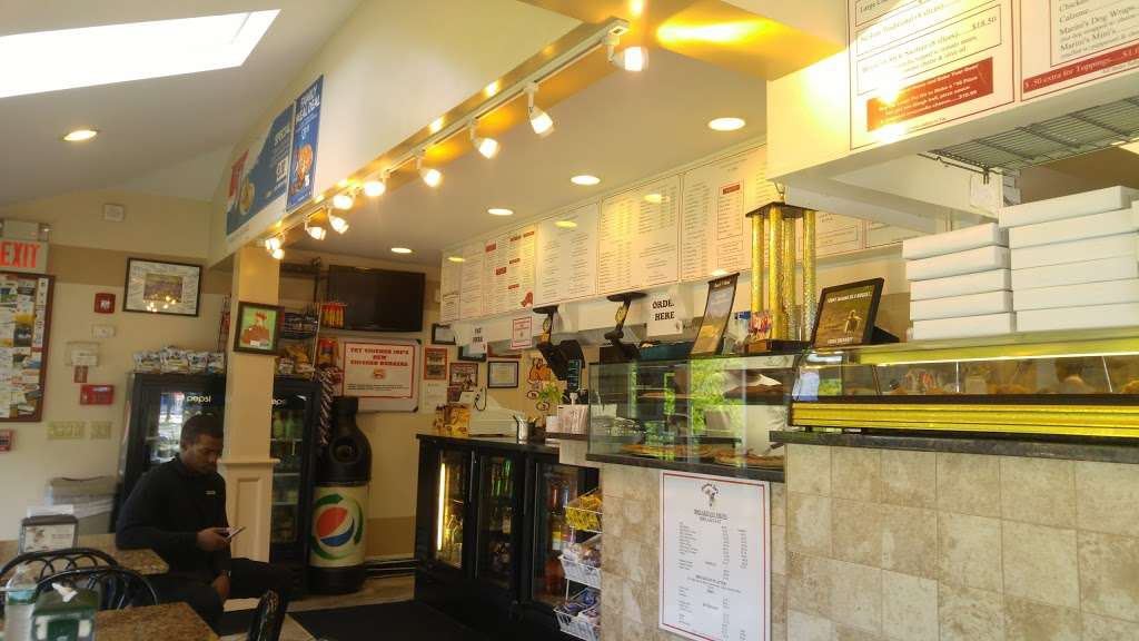 Chicken Joes | 364 West Putnam Avenue, Greenwich, CT 06830 | Phone: (203) 625-3322