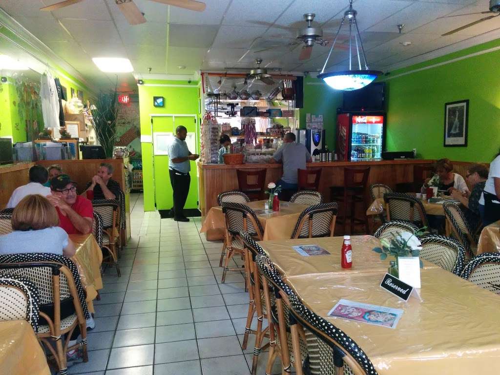 Isla Del Coqui Restaurant | 3092 Jog Rd, Greenacres, FL 33467 | Phone: (561) 642-0204