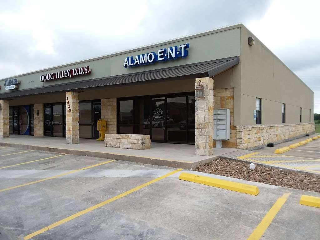 Parkway Village Shopping Center | 1420 Schertz Pkwy, Schertz, TX 78154, USA | Phone: (210) 499-4242