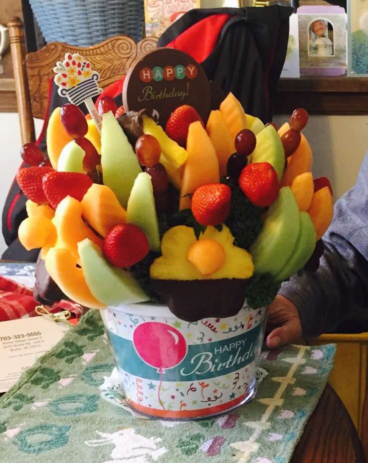 Edible Arrangements | 9570 Burke Rd Unit O, Burke, VA 22015, USA | Phone: (703) 323-5555