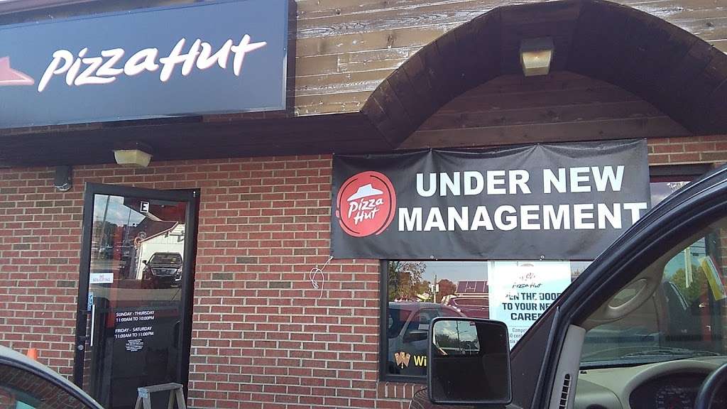 Pizza Hut | 119 N Dupont Hwy Suite E, Smyrna, DE 19977 | Phone: (302) 659-1299