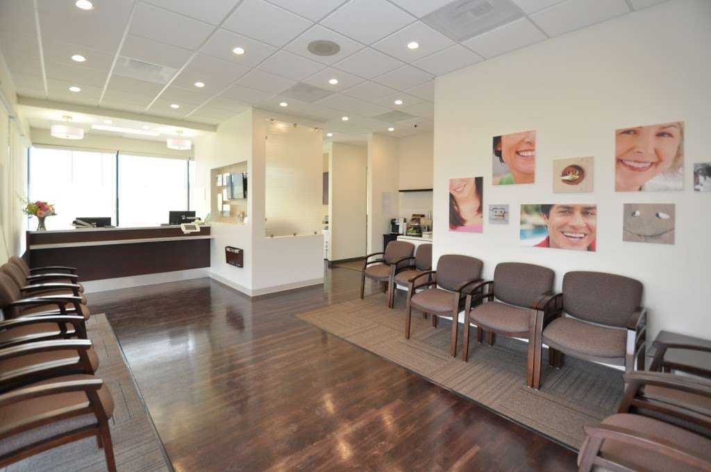 Paradise Smiles Dentistry | 3375 E Tropicana Ave Ste F-8, Las Vegas, NV 89121 | Phone: (702) 964-3626