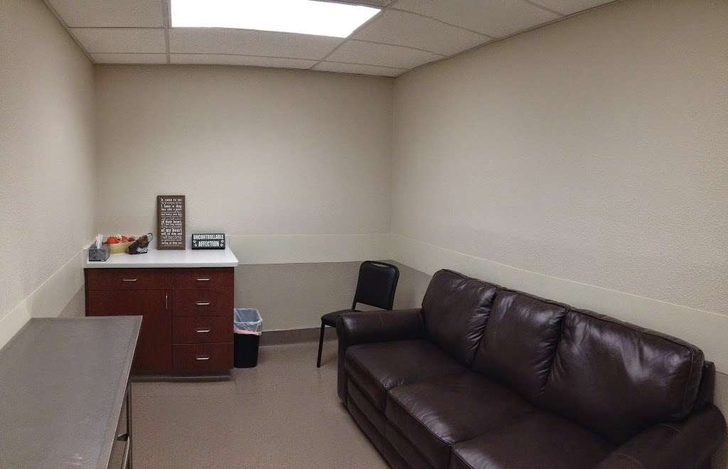 East Valley Emergency Pet Clinic | 938 N Diamond Bar Blvd, Diamond Bar, CA 91765, USA | Phone: (909) 861-5737