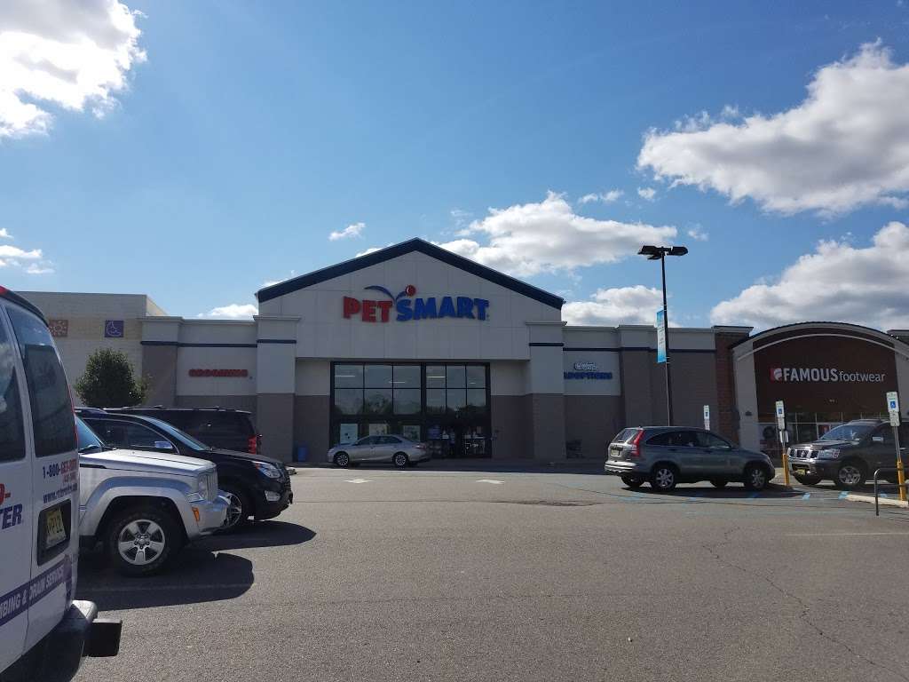 PetSmart | 50 International Dr S, Flanders, NJ 07836, USA | Phone: (973) 448-7601