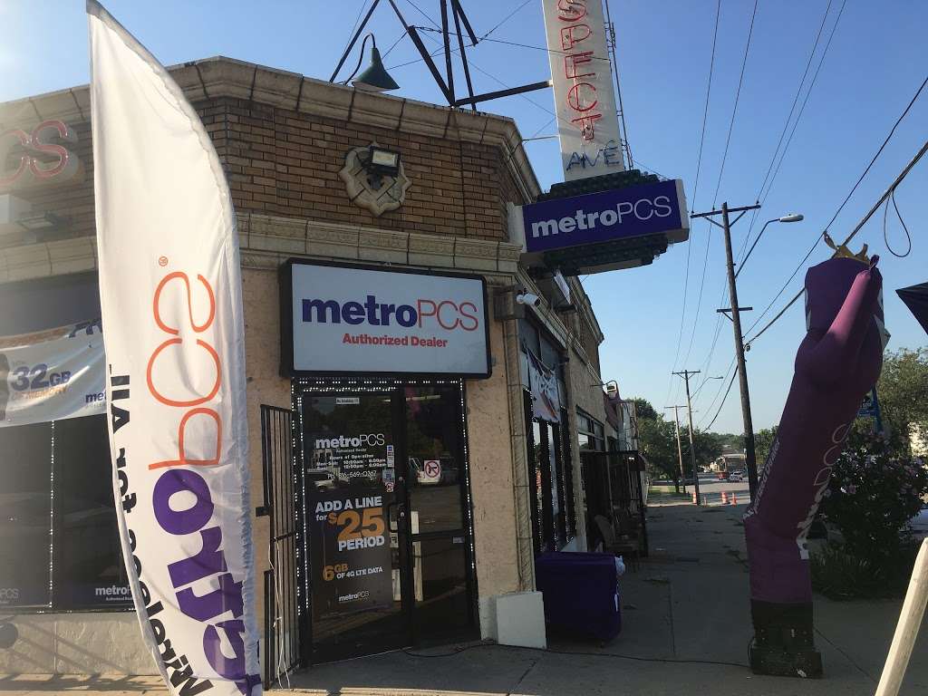 Metro by T-Mobile | 7150 Prospect Ave, Kansas City, MO 64132 | Phone: (816) 569-0367