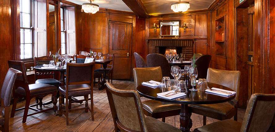 The Spaniards Inn | Spaniards Rd, Hampstead, London NW3 7JJ, UK | Phone: 020 8731 8406