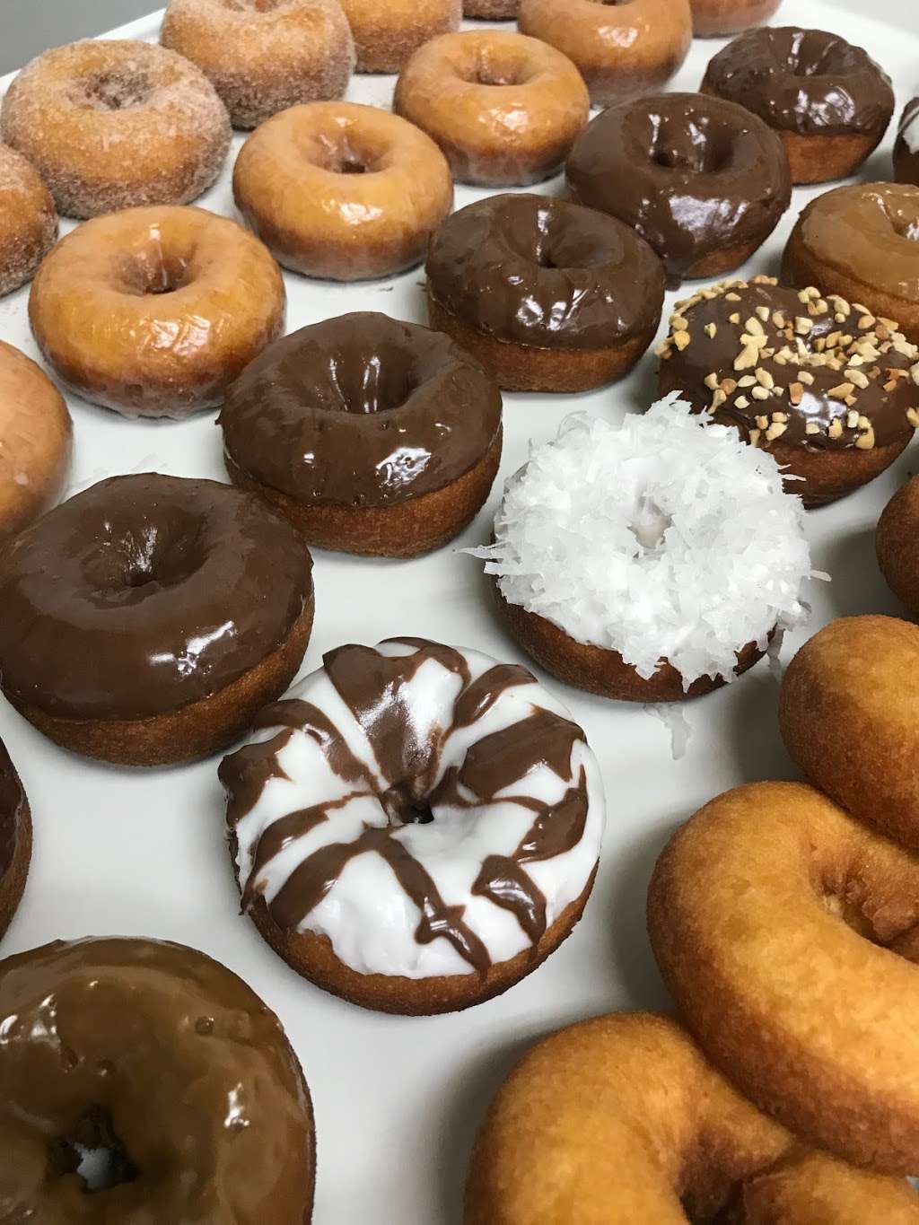 Citizen Donuts | 4253, 5102 Aldine Bender Rd suite e, Houston, TX 77032 | Phone: (281) 449-2200