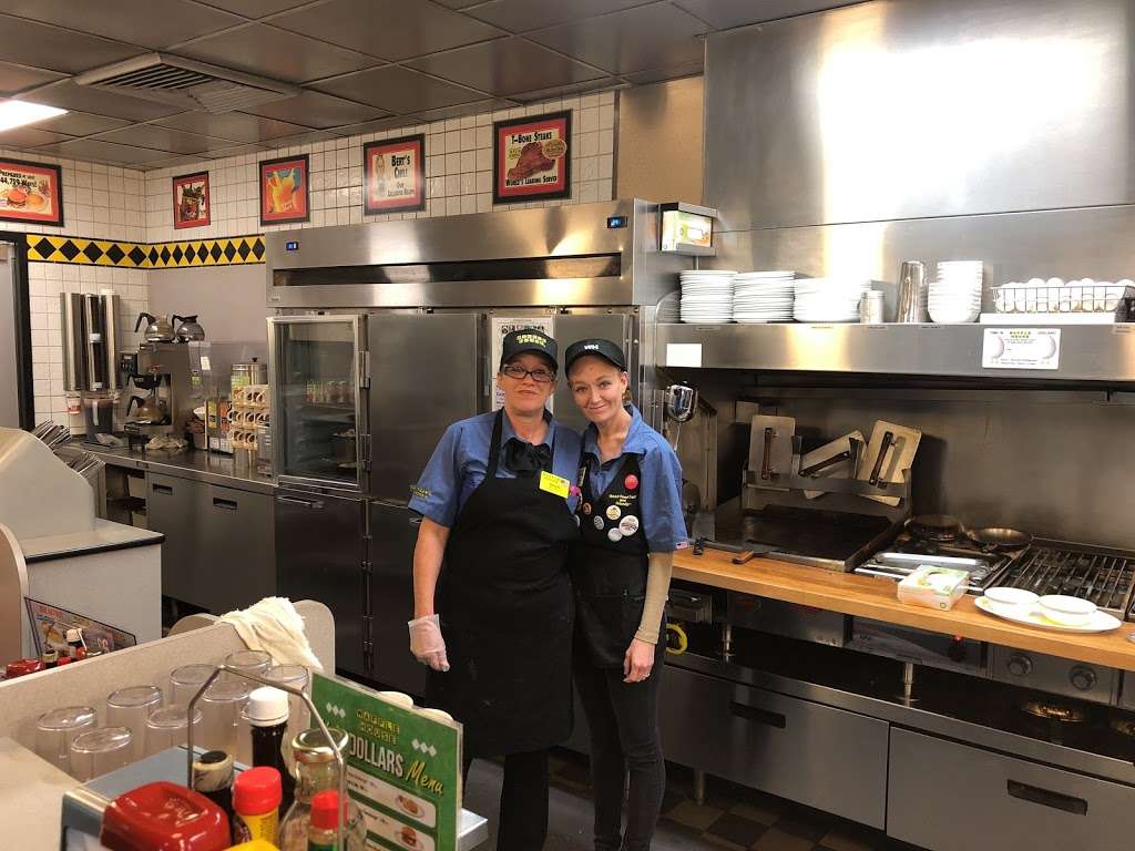 Waffle House | 2512 W Pulaski Hwy, North East, MD 21901, USA | Phone: (410) 287-4266