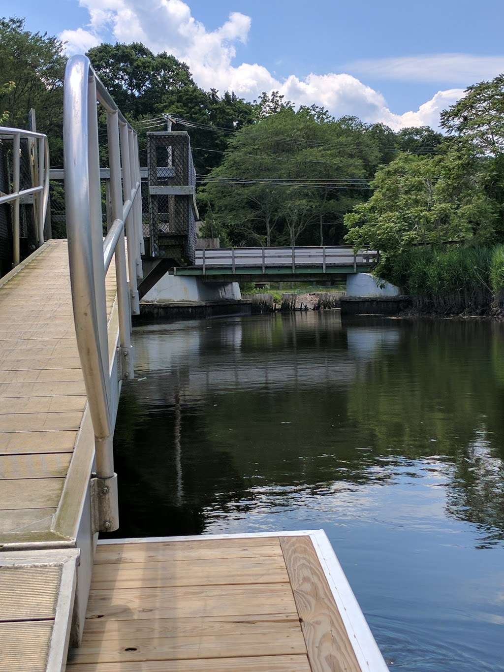 Landing Avenue Park in Landing Ave, Smithtown, NY 11787, USA