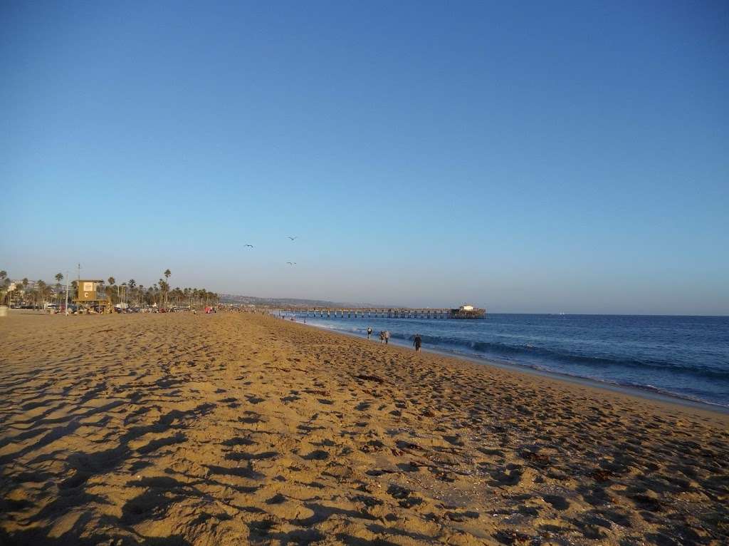 Balboa Pier Municipal Lot | 2 Washington St, Newport Beach, CA 92661, USA | Phone: (949) 675-8600