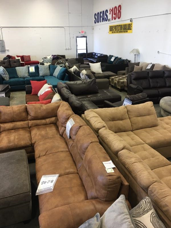 American Freight Furniture and Mattress | 4400 34th Street North Units H, I, St. Petersburg, FL 33714, USA | Phone: (727) 527-1000