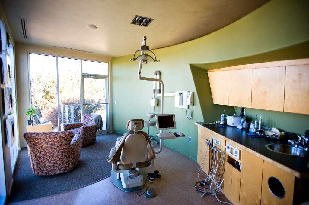 Lawrence Dental Studio | 5100 Bob Billings Pkwy #110, Lawrence, KS 66049, USA | Phone: (785) 749-2943