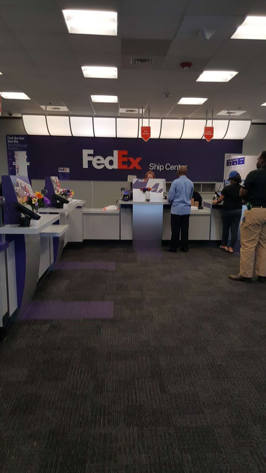 FedEx Ship Center | 10555 S Sam Houston Pkwy W, Houston, TX 77071 | Phone: (800) 463-3339