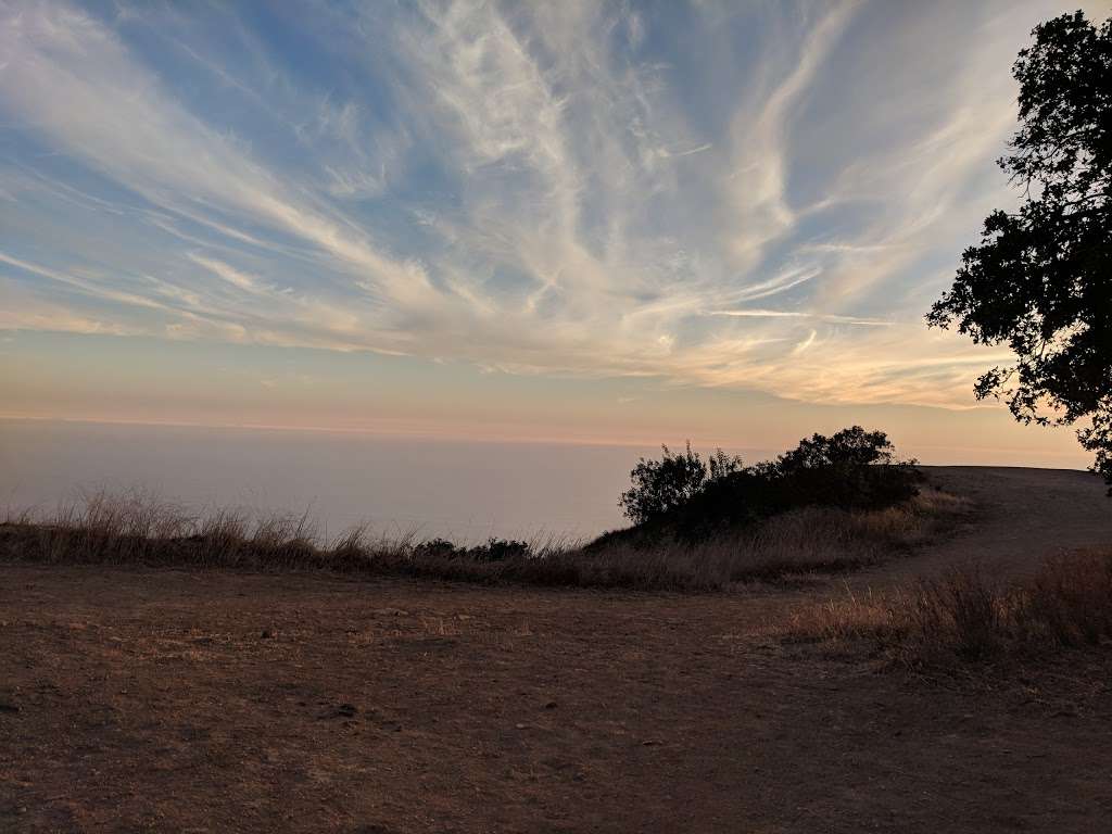 Tuna Canyon Park trailhead | Hearst Tank Mtwy, Topanga, CA 90290