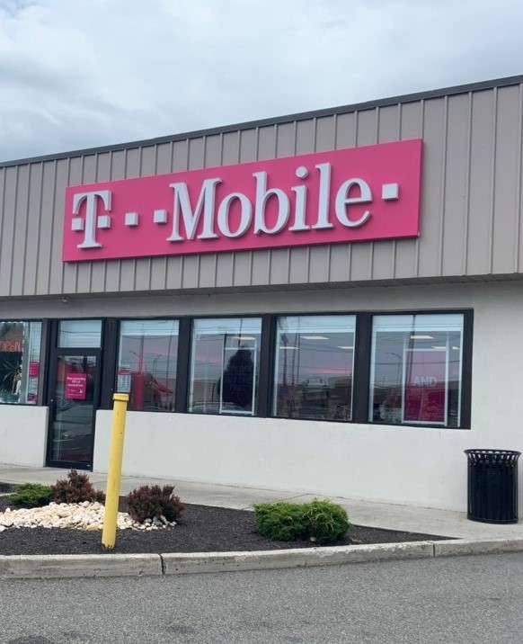 T-Mobile | 835 Roosevelt Ave, Carteret, NJ 07008, USA | Phone: (732) 523-4548